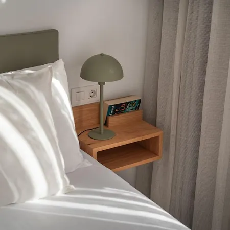 Nazaret - Adults Only *